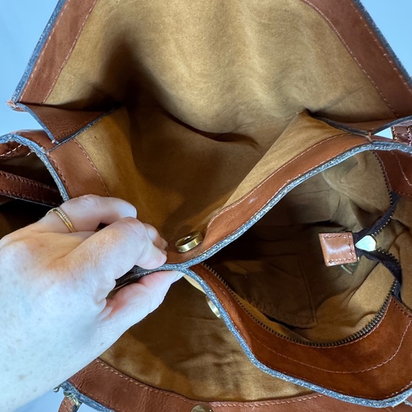 Patricia Nash Feather Leaves Mariola – Brown Leather Shoulder/Crossbody Bag - Picture 11 of 14